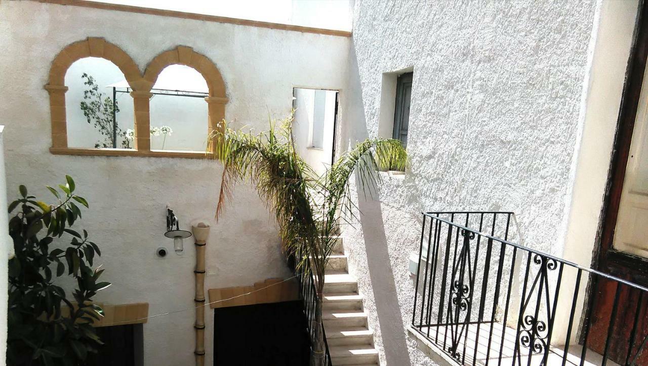 La Corte Di Zaccaria Mazara del Vallo Exteriör bild