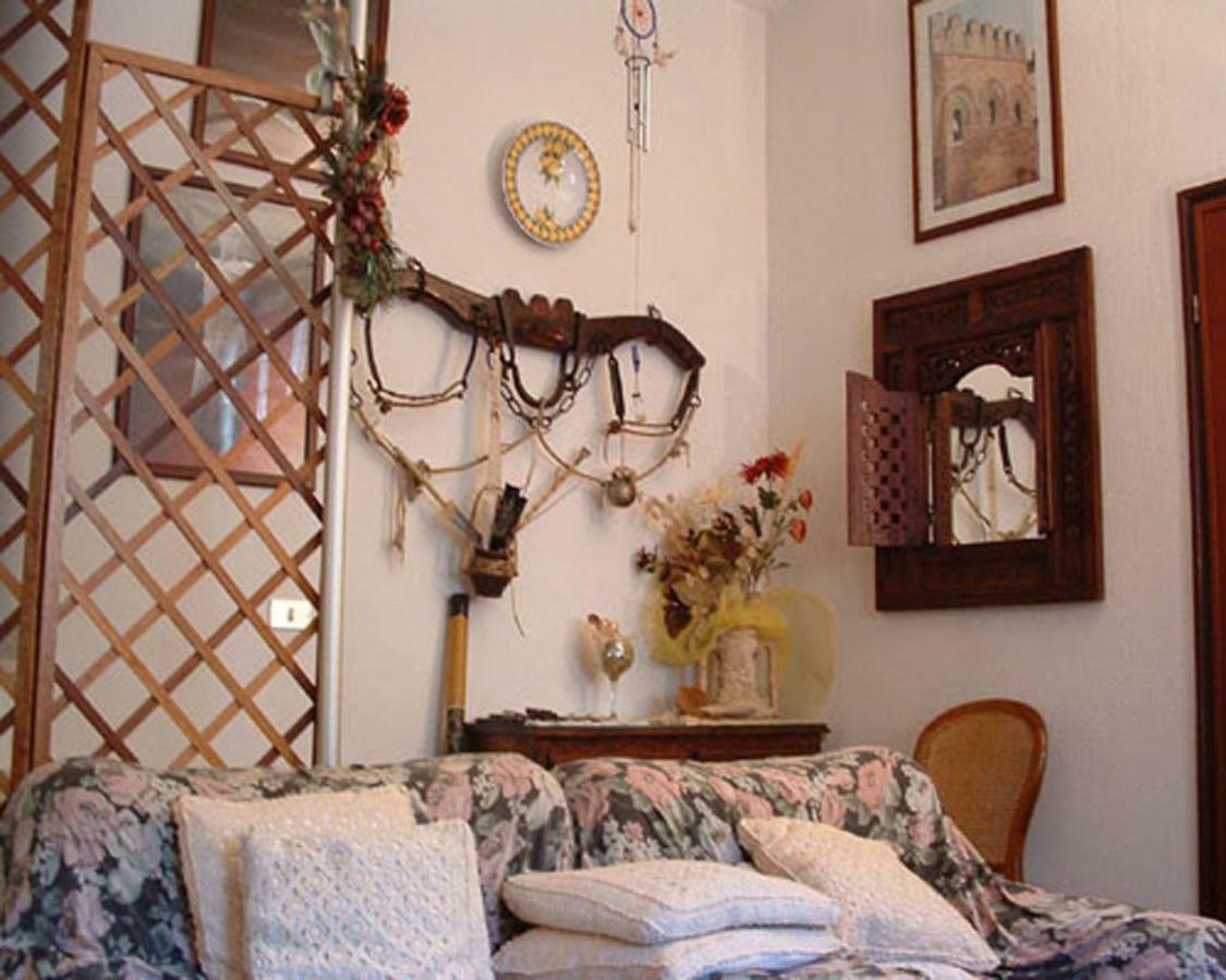 La Corte Di Zaccaria Mazara del Vallo Exteriör bild